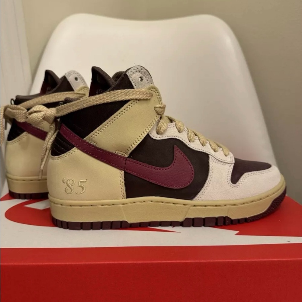 Nike Women's Dunk High 1985 Valentine's Day FD0794-700 Maroon -NWT